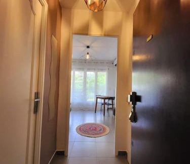 California - Pezou Apartment | Cosy Studio à Cannes 8 min de la Croisette