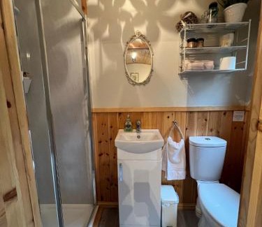 West Heslerton Other | Cosy Wooden Shepherds Hut