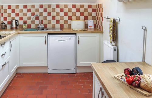 Llandeilo Cottage | Cothi Cottage - UK49588