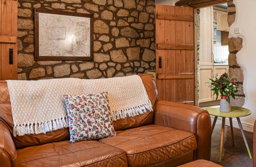 Hurst Green Cottage | Cottage ∙ 2 bedrooms ∙ 3 guests