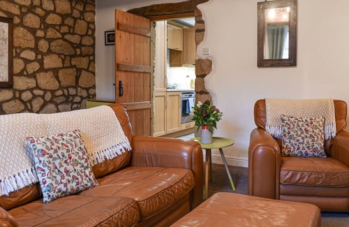Hurst Green Cottage | Cottage ∙ 2 bedrooms ∙ 3 guests