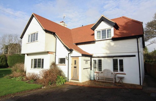 Middleton-on-Sea Cottage | Cottage ∙ 4 bedrooms ∙ 7 guests