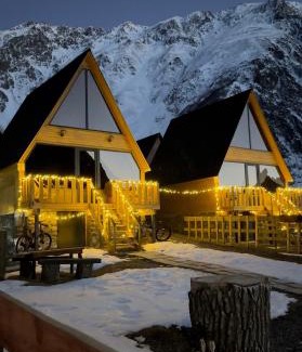 Gergeti Ski Chalet | Cottage Carpe Diem