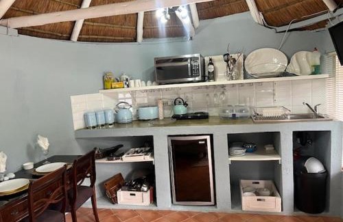 Greater Johannesburg Metropolitan Area Apartment | Cottage in Ferndale, Randburg with own pool