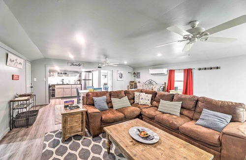 Brices Creek Cottage | Cottage with Patio & Shared Waterfront Perks!