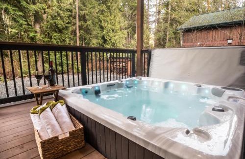 Glacier House | Cottonwood Cabin