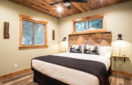 Glacier House | Cottonwood Cabin