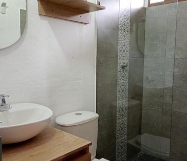 Tamesis House | Country cabin with panoramic view among clouds - cabaña refugio entre nubes