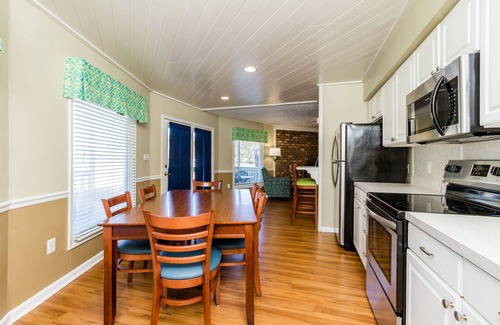 Surfside Beach Apartment | Country Club Villas