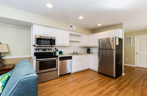 Surfside Beach Apartment | Country Club Villas