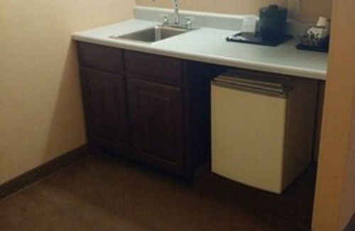 Waterloo Hotel | Country Inn & Suites by Radisson, Waterloo, IA