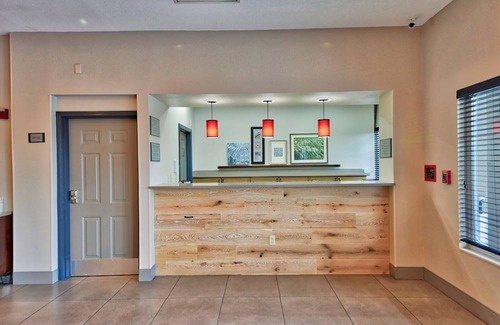 Ocala Hotel | Country Inn & Suites by Radisson, Ocala, FL