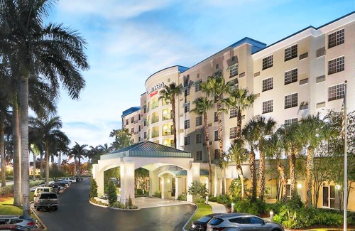 Dania Beach Hotel | Courtyard by Marriott Fort Lauderdale Airport & Cruise Port