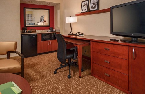 Hunt Valley Hotel | Courtyard by Marriott Baltimore Hunt Valley