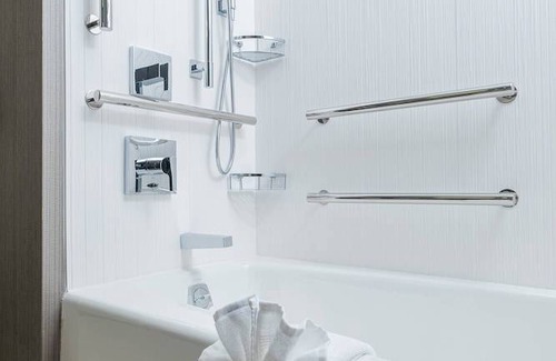 Toledo Hotel | Courtyard by Marriott Toledo West