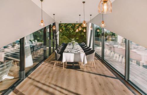 Snipiskes Hotel | Courtyard by Marriott Vilnius City Center