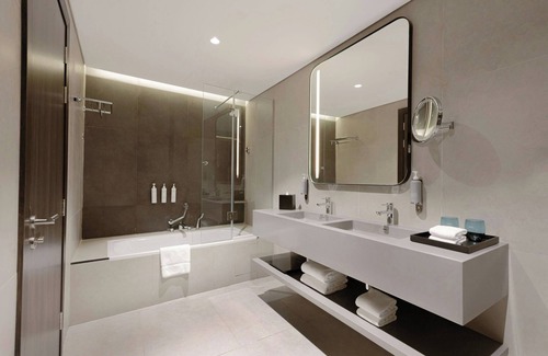 Dubai Hotel | Courtyard by Marriott World Trade Centre, Dubai