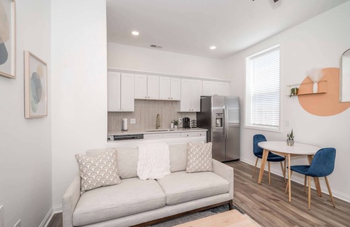 Covington Condo | Covington Charm 202
