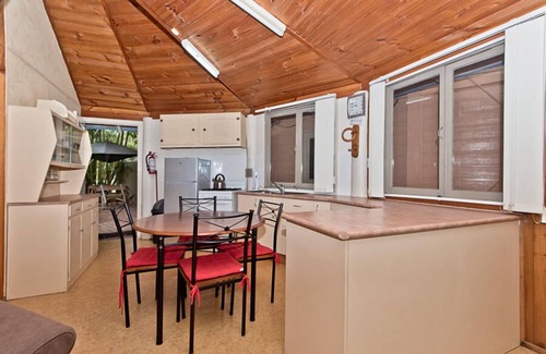Brisbane Waterfront Apartment | Cowan Palms @ Cowan Unit 2