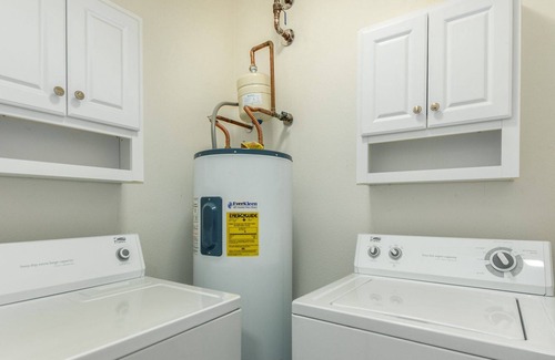 Parkwood Ranch Condo | Coyote Landing, Beautiful Resort Style Vacation Condo