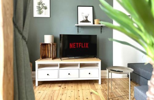 Kaiserslautern Apartment | COZEE - Comfy 3-room Apartment with Netflix