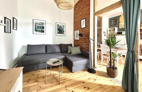 Kaiserslautern Apartment | COZEE - Comfy 3-room Apartment with Netflix
