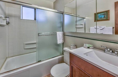 Zephyr Cove Ski Chalet | Cozy 1-Bedroom 4 plex Chalet with Fireplace & Kitchenette. NO PETS.