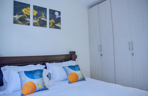 Nairobi Apartment | Cozy 1 BR apt with free Wi-Fi, parking and pool