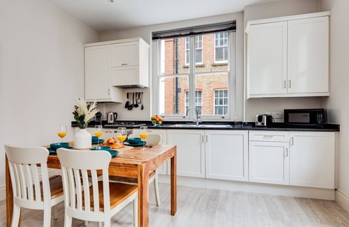Holborn and Covent Garden Apartment | Cozy 1BR in the Heart of Holborn