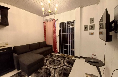 Georgetown Apartment | Cozy 2-bedroom apartment with AC