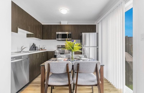 Niagara Falls Apartment | Cozy 2BR Suite w/BBQ | Close to Niagara Falls