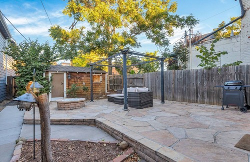 Speer House | Cozy 3BD Retreat w/Free Parking