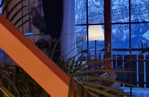Beatenberg Apartment | Cozy Alpine Retreat with Private Sauna & Stunning Lake and Mountain Views