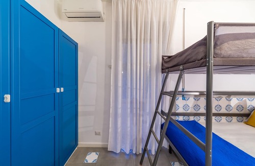 Quartieri Spagnoli Apartment | Cozy Apartment ai Quartieri Spagnoli by Wonderful Italy