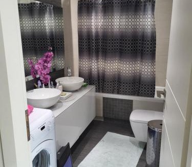 Ilion Apartment | Cozy apartment in front of the park