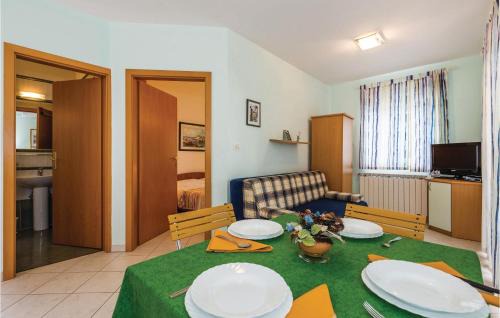 Sucici Apartment | Cozy Apartment In Moscenicka Draga