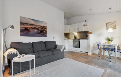 Dueodde Apartment | Cozy Apartment In Nexø With Kitchen