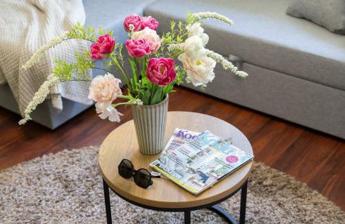 Parnu Apartment | Cozy Apartment with Self Check-in & Free Parking