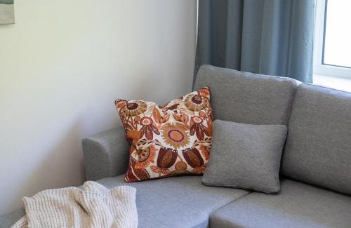 Parnu Apartment | Cozy Apartment with Self Check-in & Free Parking