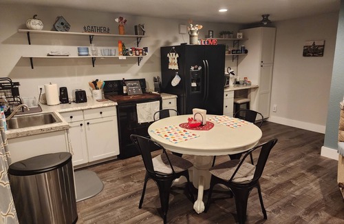 Era House | Cozy Barndo on 2 Acres w/EV Car Charger!