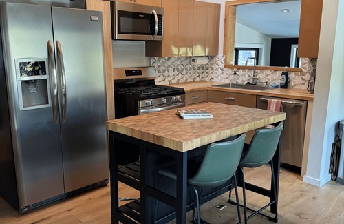 Olympic Valley Cabin | Cozy Cabin in Olympic Valley, next to Palisades Resort & Tahoe City