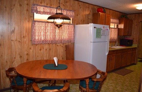 Strawberry House | Cozy, Clean and Comfortable House in the Pines. Feels like Grandma's House!