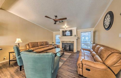 Cloudcroft House | Cozy Cloudcroft Cabin with Deck and Gas Grill!