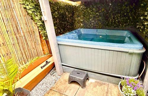 Vijfhuizen House | Cozy comfortable house with jacuzzi & private garden near Amsterdam