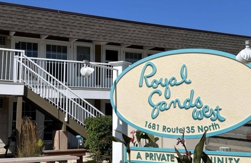 Seaside Heights Condo | Cozy condo in awesome Ortley Beach with Pool