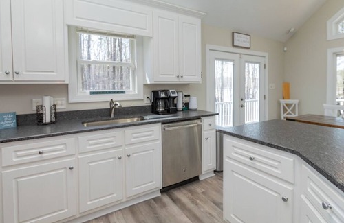 Wise House | Cozy Cove at Lake Gaston