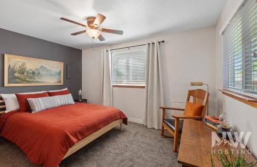 Coeur d'Alene House | Cozy Downtown Bungalowire Pit Spacious Deck Fenced Yard Walk to Local Dining Bars Shops 1213