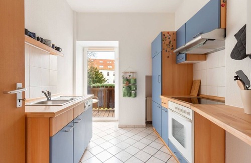 Quedlinburg Apartment | Cozy, fully equipped vacation apartment with a lovely balcony to relax on.