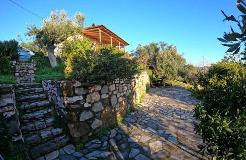 Vasilitsion Apartment | Cozy garden cottage with stunning sea views