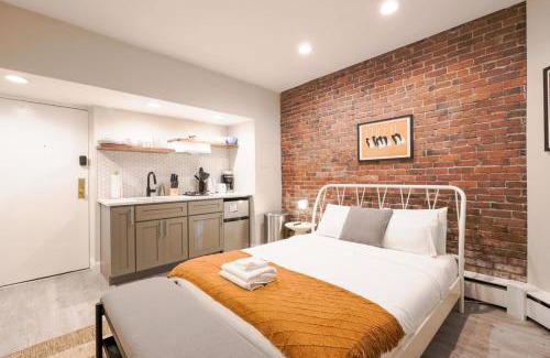 Prudential - St. Botolph Apartment | Cozy Garden Level Studio